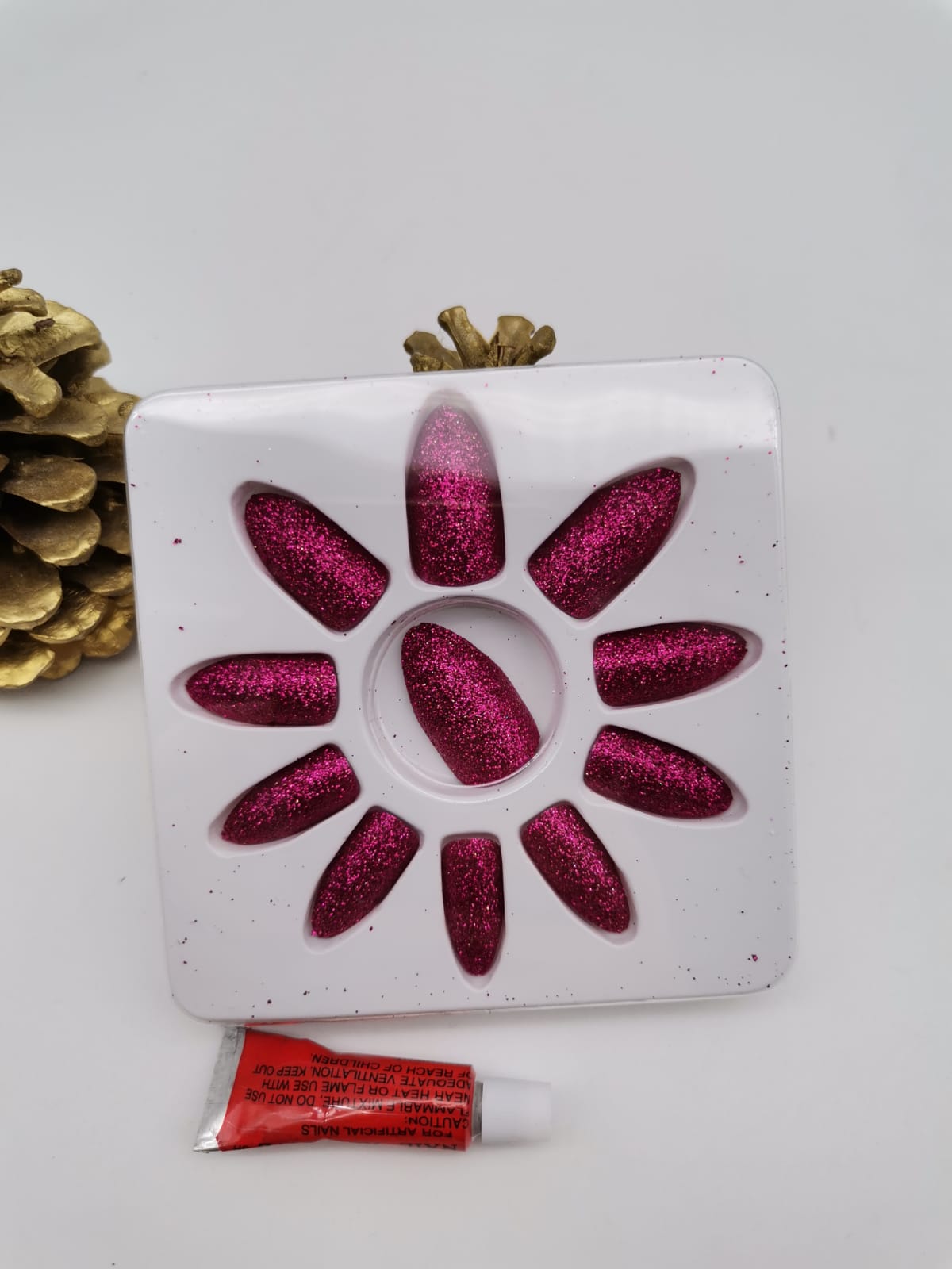 Kendinden YapışkanlıTakma Tırnak