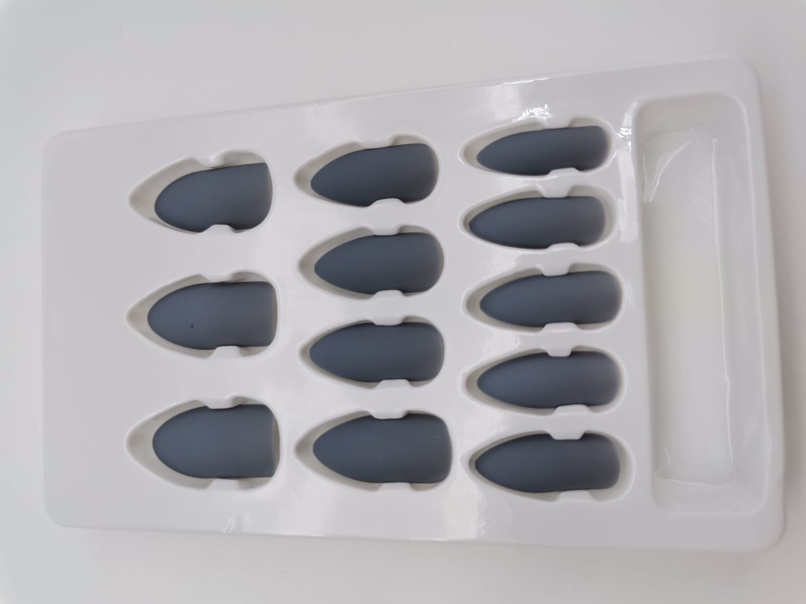 Kendinden YapışkanlıTakma Tırnak 