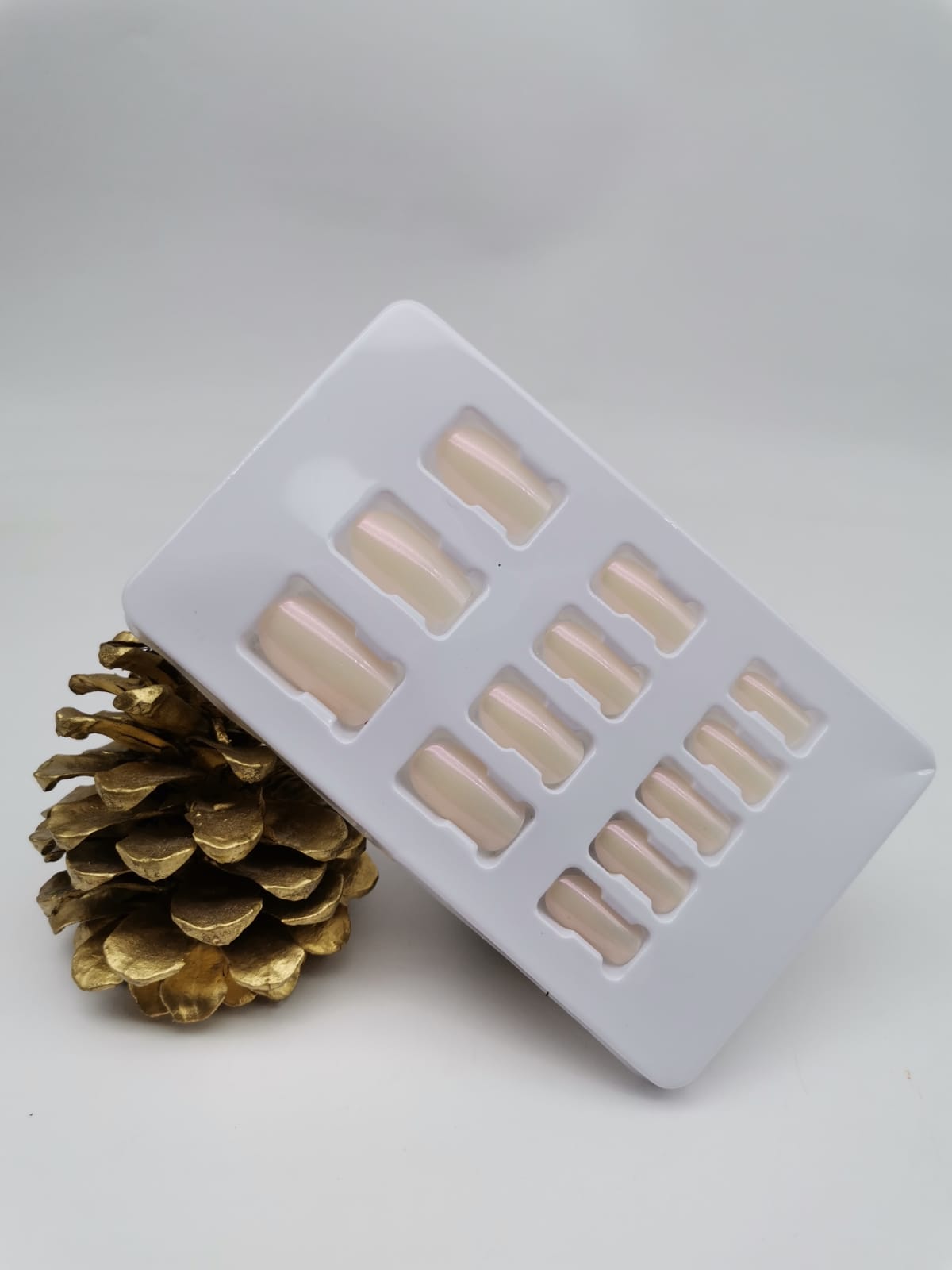 Kendinden YapışkanlıTakma Tırnak 