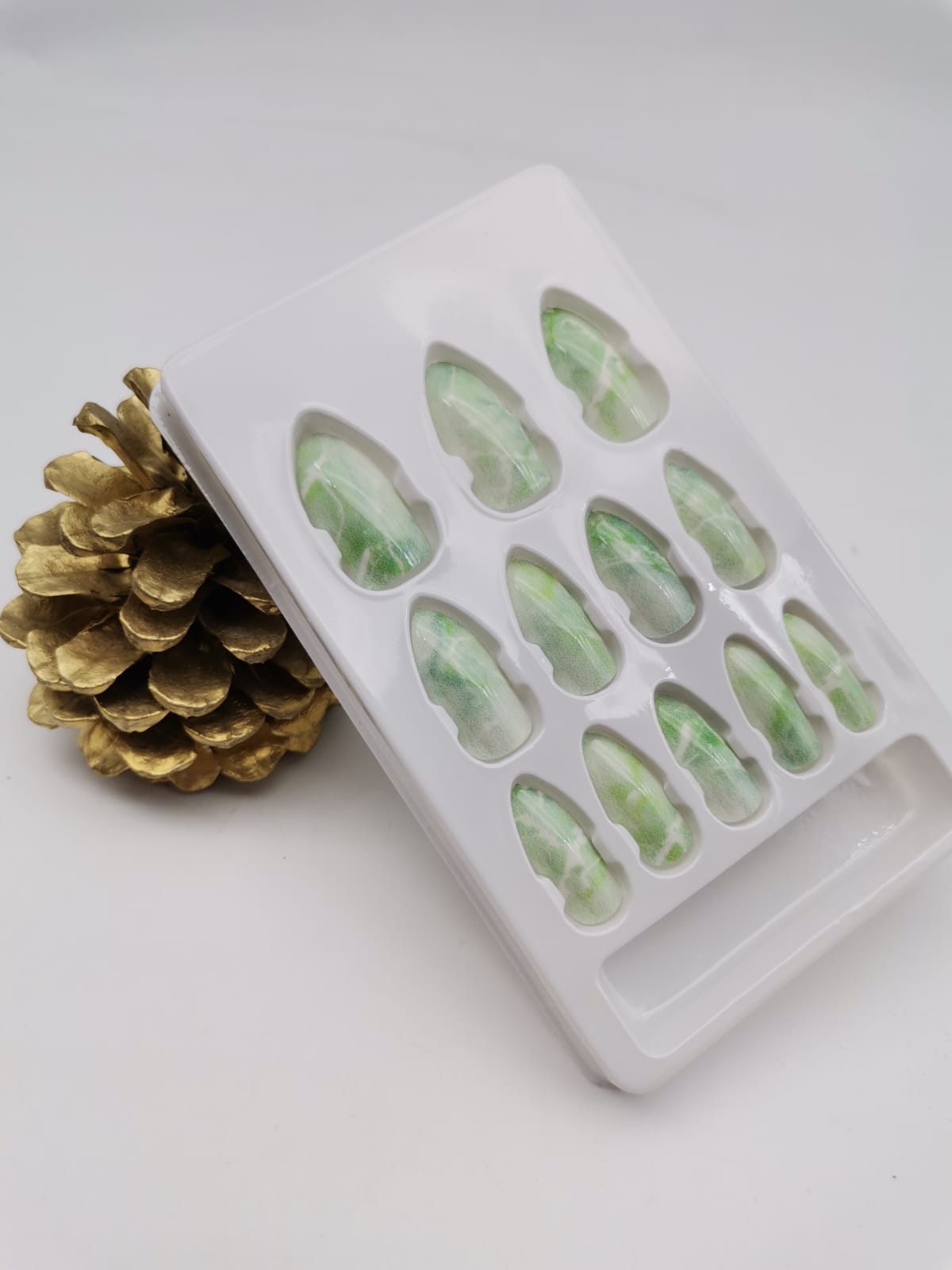 Kendinden YapışkanlıTakma Tırnak