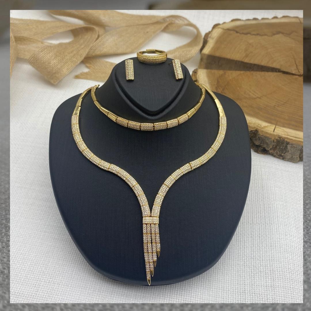 Taşlı Altın Kaplama Set