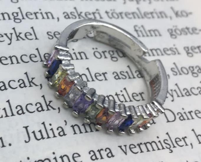 Renkli Zirkon Taşlı Yüzük