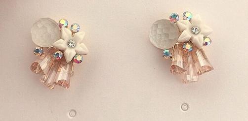 Çiçek Demeti Küpe