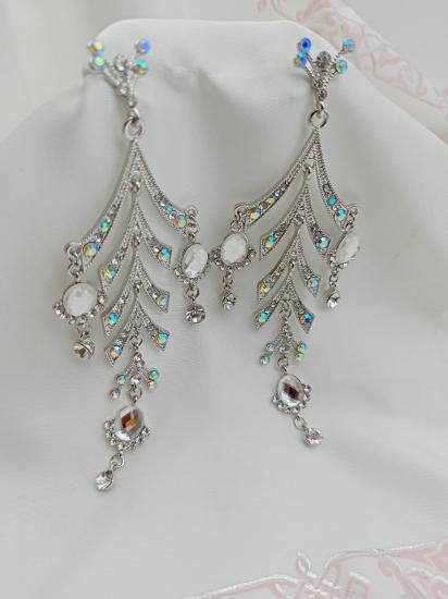 Gümüş Uçlu Zirkon Taşlı Küpe 1