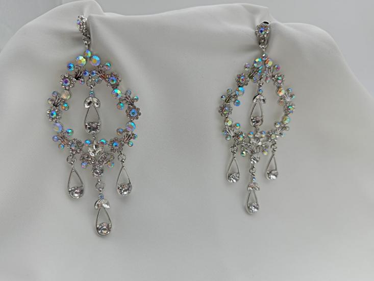 Gümüş Uçlu Zirkon Taşlı Küpe 2