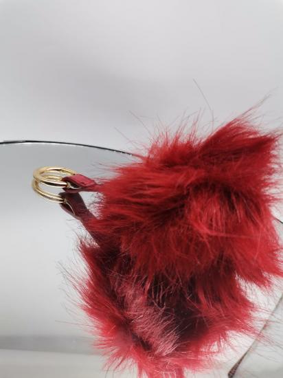 Kırmızı ponpon anahtarlık